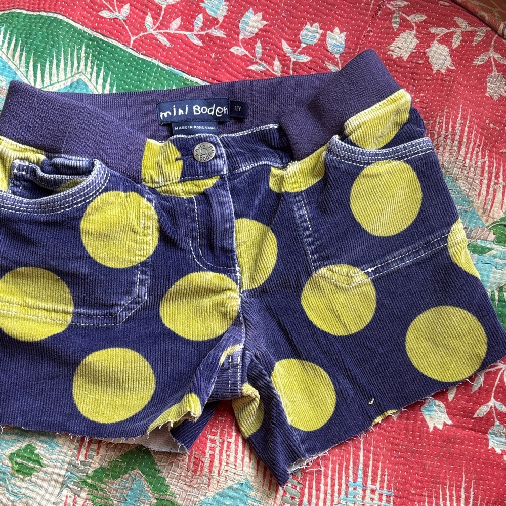 Mini Boden Kids Shorts - Purple and Yellow Polka Dot